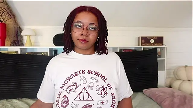 -khayaparker online show from March 3, 5:52 pm