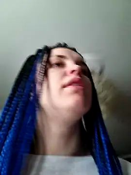 LazyTanukii online show from January 16, 6:39 am