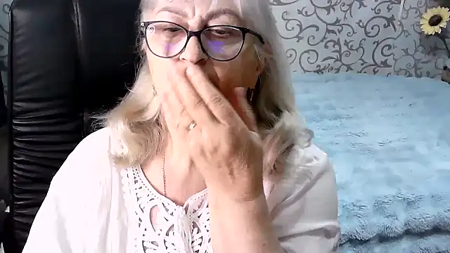 LolkaAlyss online show from September 18, 6:21 pm