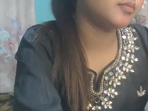 NancyRuvi online show from February 15, 4:14 pm