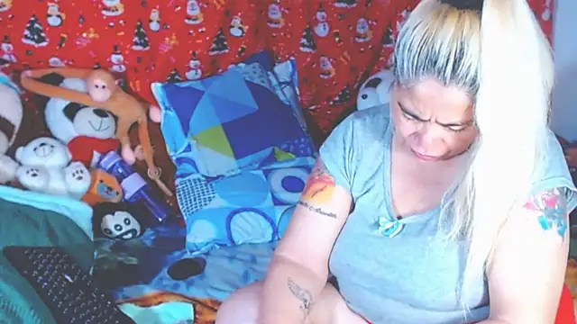 estrellita fugaz16x online show from January 10, 12:12 am