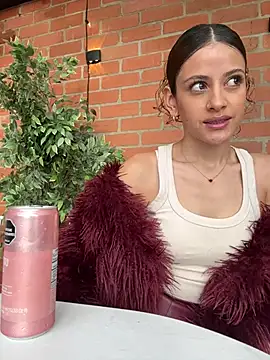 alana15 online show from March 27, 9:47 pm