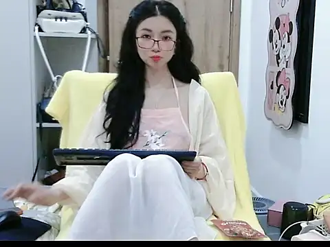 Cute Ruby01 online show from April 4, 1:19 pm