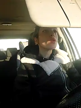 JoLeNe27 online show from April 6, 5:08 am