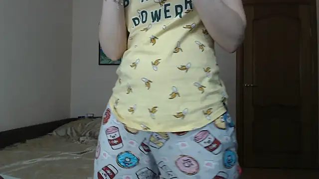 Snapshot of SugarTati chatting on April 15, 4:47 pm SugarTati online show from April 15, 4:47 pm