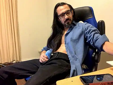 Youreherewithme online show from December 5, 1:14 am