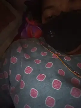 Snapshot of teddy-143 chatting on June 11, 1:05 am teddy-143 online show from June 11, 1:05 am