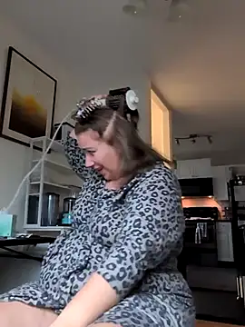 Canadian BBW online show from November 5, 9:26 pm