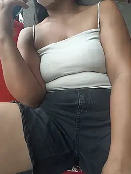 MIKAA0606 online show from August 6, 9:33 am