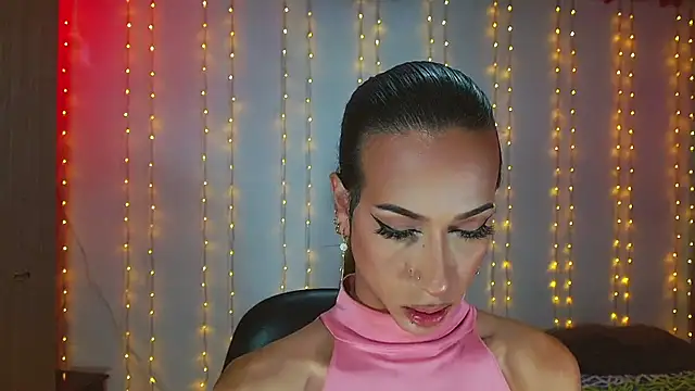 Kenisha Sweet online show from March 23, 6:26 am