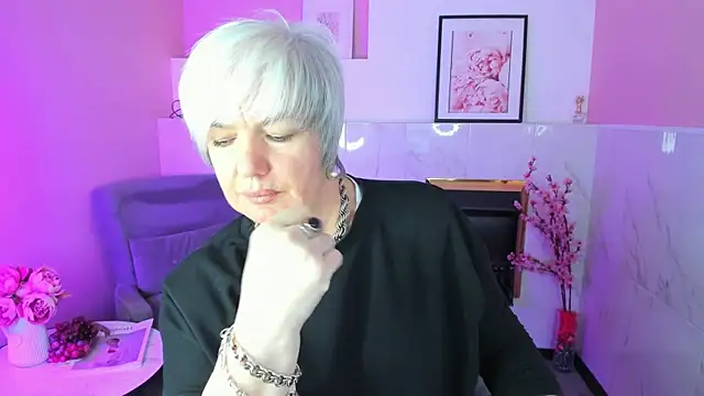 CarmenSoft online show from March 31, 8:31 pm