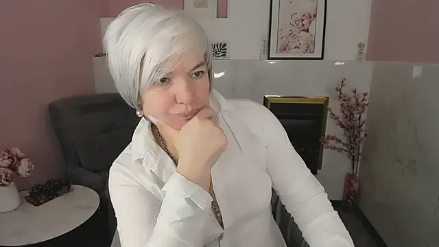 CarmenSoft online show from April 20, 9:01 am