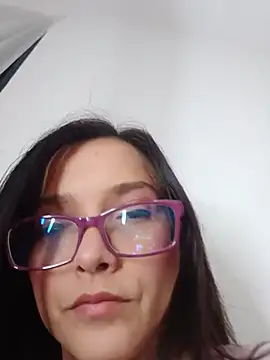 Perladulce online show from June 6, 11:42 pm