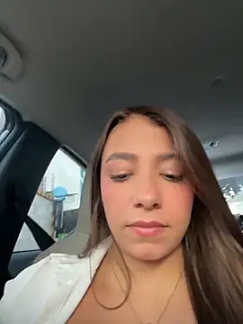 Snapshot of Hall_16 chatting on December 17, 8:59 pm Hall 16 online show from December 17, 8:59 pm