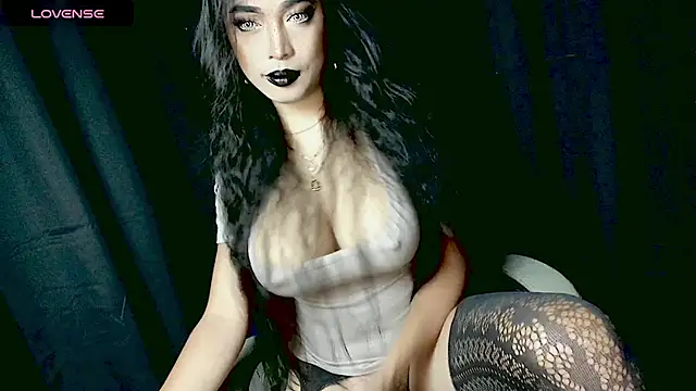 XXsexylongcockXX online show from February 3, 9:31 pm