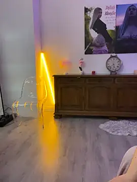 Cute-Alice online show from April 10, 12:32 pm