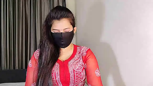 YourLovelyQueen online show from January 14, 4:18 pm