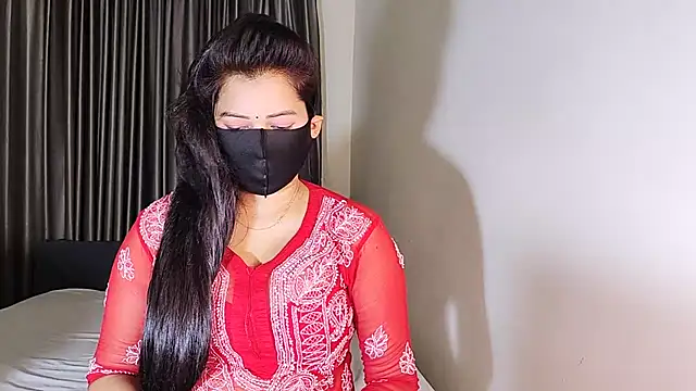YourLovelyQueen online show from March 20, 8:19 pm