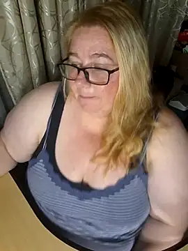 Iceprincess2bad4u online show from December 20, 6:26 pm