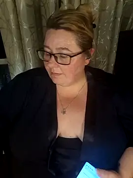 Iceprincess2bad4u online show from March 10, 6:13 pm