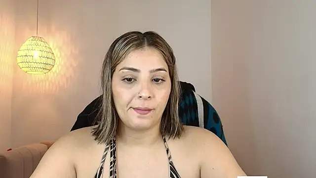 YummyAnna  online show from June 9, 7:14 pm