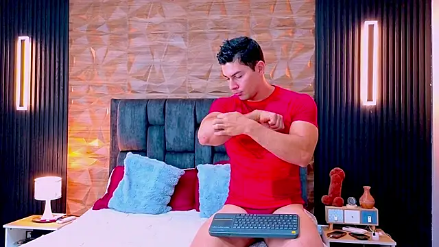 FelipeAndMarcello3 online show from May 26, 2:02 pm
