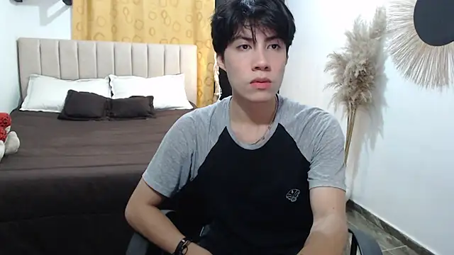 Elio-cam online show from April 16, 7:09 am