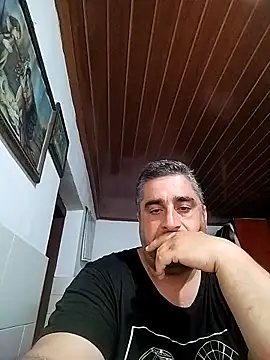 Snapshot of ADRIAN_ADI40 chatting on March 17, 6:39 am ADRIAN ADI40 online show from March 17, 6:39 am