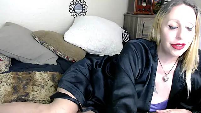 Lourdesnoirxh online show from March 1, 8:05 am