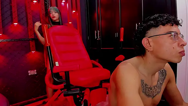 Strongernastyx online show from March 15, 9:05 pm