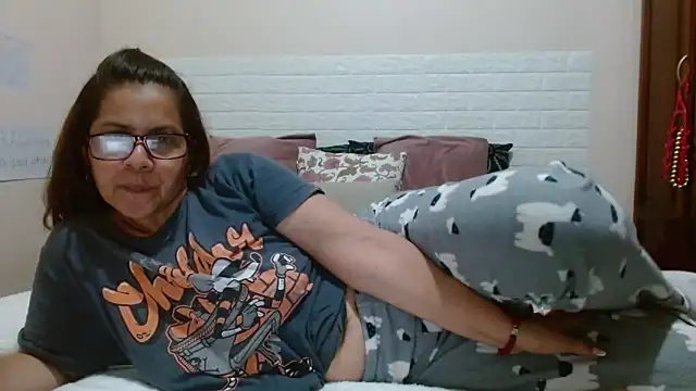 Sara Brandon online show from September 25, 2:59 am