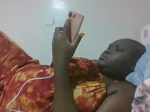 queen aria19 online show from February 26, 6:23 am