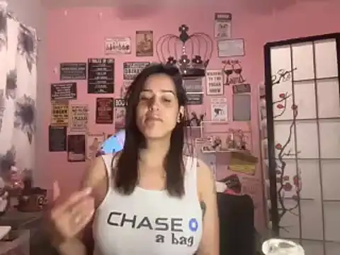 latinacubana online show from December 23, 12:30 pm