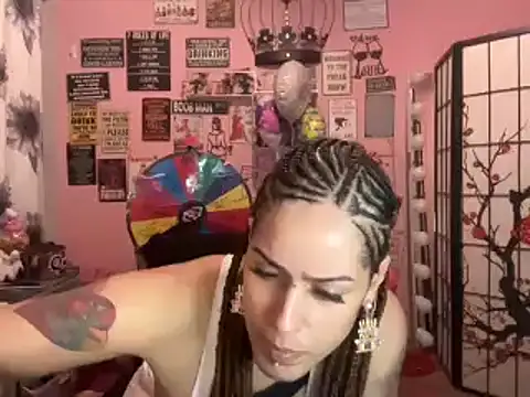 latinacubana online show from January 9, 10:31 am