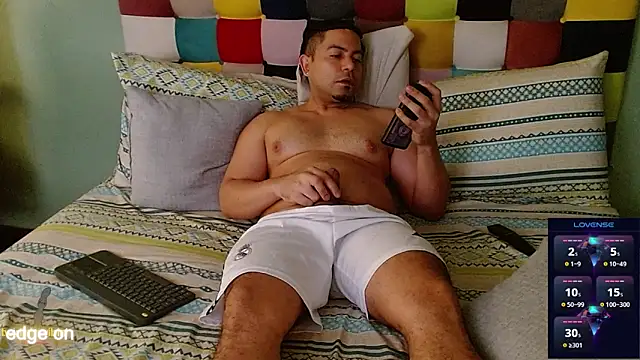 Snapshot of piter_berlin chatting on April 14, 5:30 pm piter berlin online show from April 14, 5:30 pm