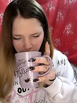 Zuli Kiska online show from March 15, 7:53 pm