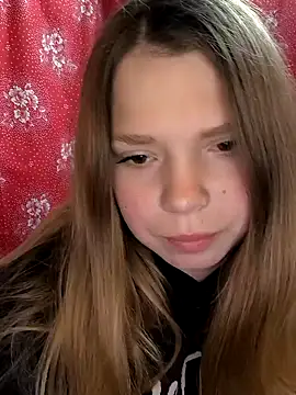 Zuli Kiska online show from April 19, 7:49 pm