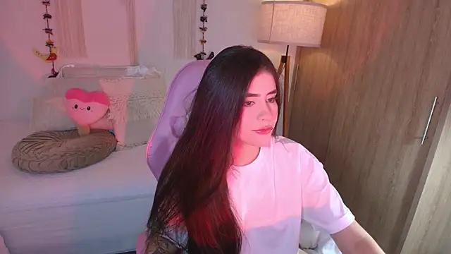 iriswest  online show from January 18, 11:41 pm