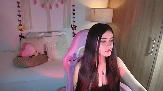 iriswest  online show from February 14, 12:07 am