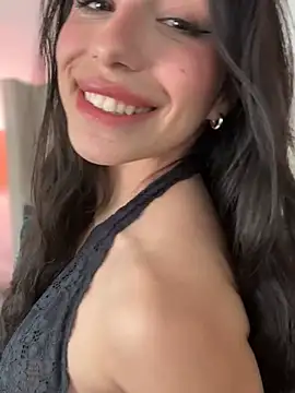 LoveLillyy online show from December 31, 8:45 pm