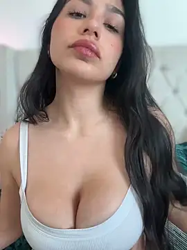 LoveLillyy online show from March 20, 10:29 pm