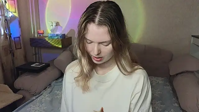 Vivian Davis online show from February 13, 8:05 pm