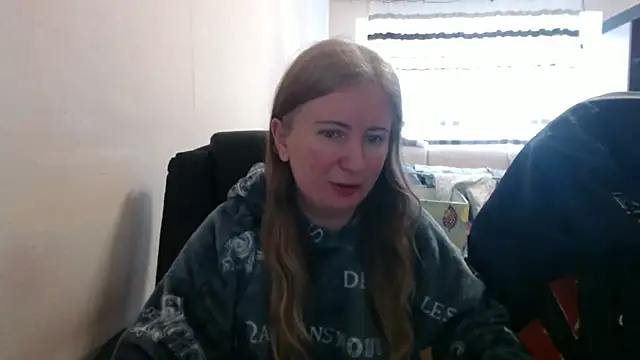 PeterAndJen online show from February 9, 7:56 am