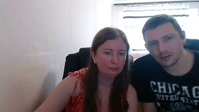 PeterAndJen online show from July 10, 8:18 am
