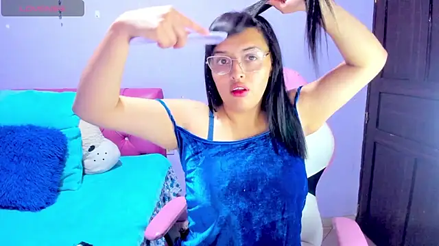 crissn0707 online show from March 31, 12:12 am