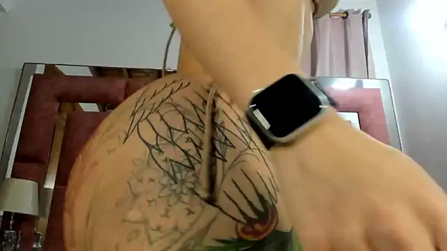 Snapshot of briana_wonder69xxx chatting on November 28, 7:38 pm briana wonder69xxx online show from November 28, 7:38 pm