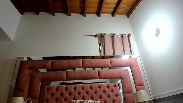 Snapshot of briana_wonder69xxx chatting on February 13, 2:35 pm briana wonder69xxx online show from February 13, 2:35 pm