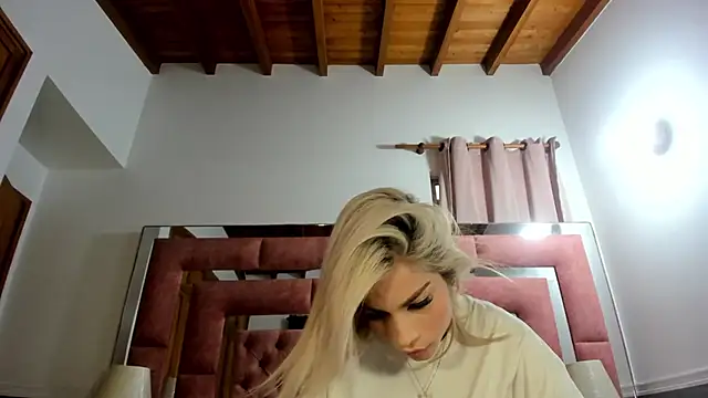 Snapshot of briana_wonder69xxx chatting on February 16, 9:00 pm briana wonder69xxx online show from February 16, 9:00 pm