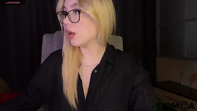 ariashaa online show from April 7, 3:34 pm