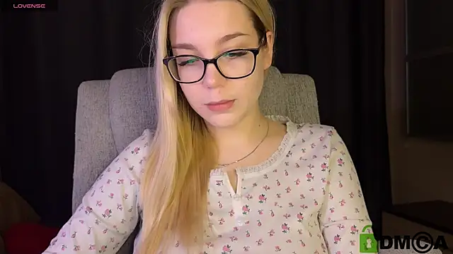 ariashaa online show from April 9, 6:46 pm